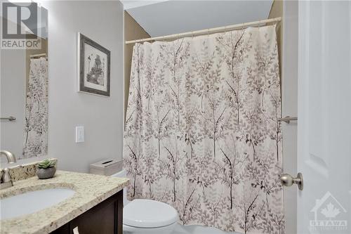 365 Greenwood Avenue, Ottawa, ON - Indoor Photo Showing Bathroom
