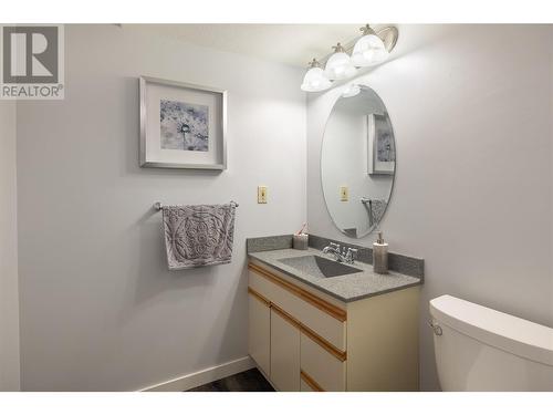 4329 Crystal Drive, Vernon, BC - Indoor Photo Showing Bathroom