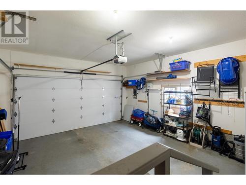 4329 Crystal Drive, Vernon, BC - Indoor Photo Showing Garage