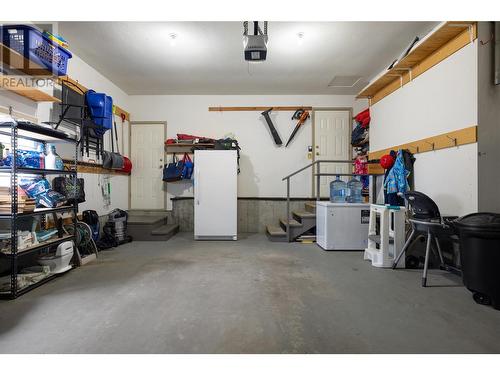 4329 Crystal Drive, Vernon, BC - Indoor Photo Showing Garage