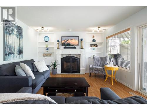 4329 Crystal Drive, Vernon, BC - Indoor Photo Showing Living Room With Fireplace