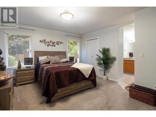 4329 Crystal Drive, Vernon, BC - Indoor Photo Showing Bedroom