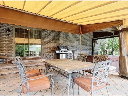 Terrasse - 3 Cer. Simone Blanchard, Saint-Zotique, QC - Outdoor With Deck Patio Veranda With Exterior