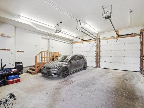 Garage - 3 Cer. Simone Blanchard, Saint-Zotique, QC - Indoor Photo Showing Garage