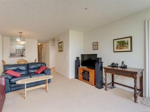 205-6585 Country Rd, Sooke, BC - Indoor Photo Showing Living Room
