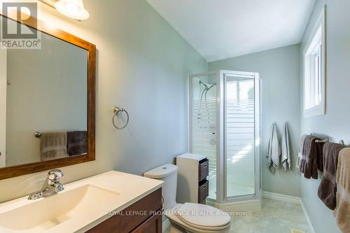 184 Elmwood Drive, Belleville, ON - Indoor Photo Showing Bathroom