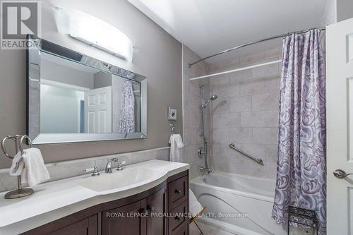 184 Elmwood Drive, Belleville, ON - Indoor Photo Showing Bathroom
