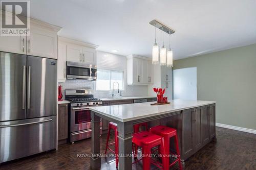 184 Elmwood Drive, Belleville, ON - Indoor Photo Showing Kitchen