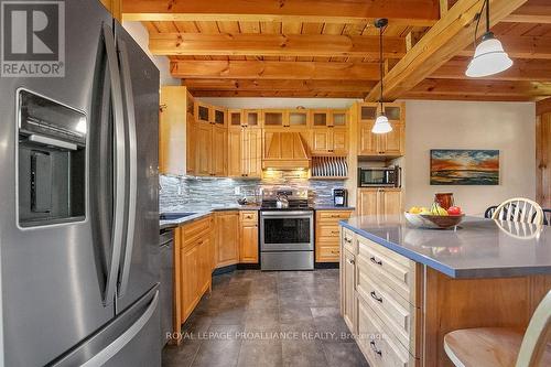 184 Golf Course Road, Quinte West, ON - Indoor Photo Showing Kitchen