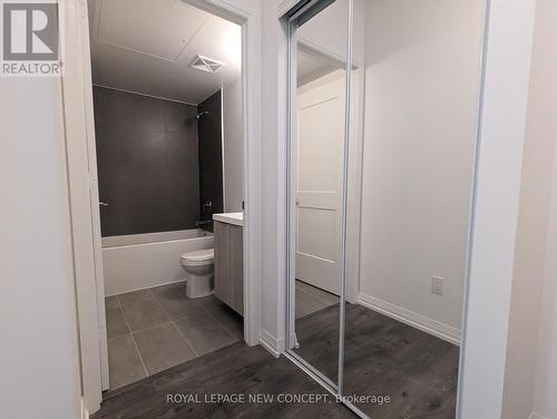 1215 - 8 Widmer Street, Toronto, ON - Indoor Photo Showing Bathroom