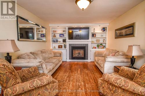 11 Hill Top Drive, Penetanguishene, ON - Indoor Photo Showing Living Room With Fireplace