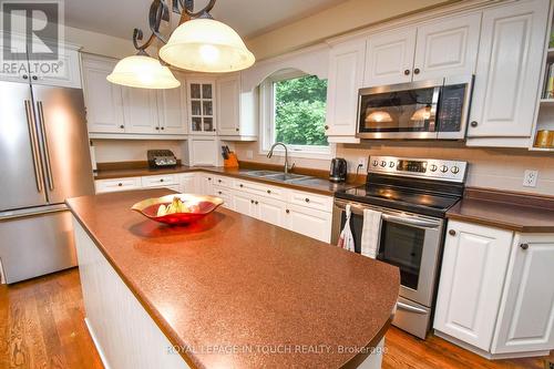 11 Hill Top Drive, Penetanguishene, ON - Indoor Photo Showing Kitchen With Double Sink