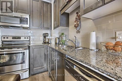 601 - 9500 Markham Road, Markham, ON - Indoor Photo Showing Kitchen With Upgraded Kitchen