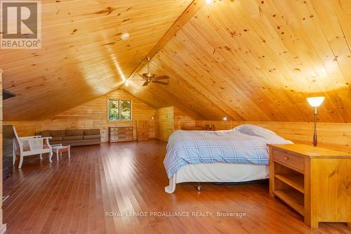 1091 Lindey Lane, North Frontenac, ON - Indoor Photo Showing Bedroom