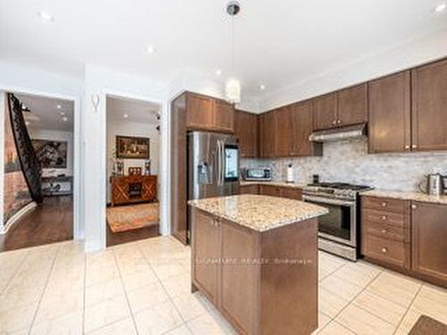 878 John St, Innisfil, ON - Indoor Photo Showing Kitchen