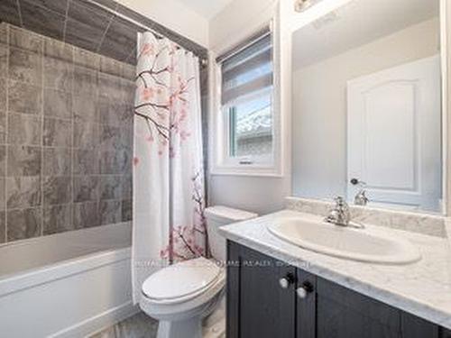 878 John St, Innisfil, ON - Indoor Photo Showing Bathroom