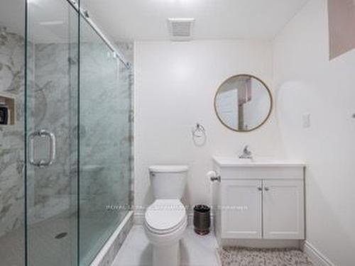 878 John St, Innisfil, ON - Indoor Photo Showing Bathroom