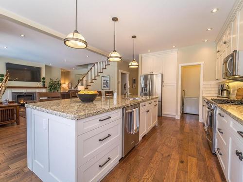 2259 Burgess Ave, Merritt, BC - Indoor Photo Showing Kitchen With Stainless Steel Kitchen With Upgraded Kitchen