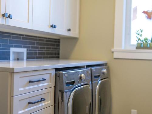 2259 Burgess Ave, Merritt, BC - Indoor Photo Showing Laundry Room