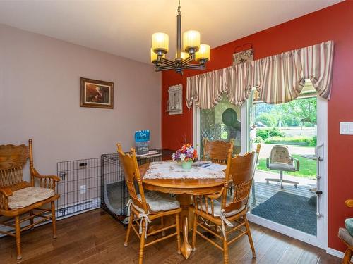 1217 Green Road, Sicamous, BC - Indoor Photo Showing Dining Room