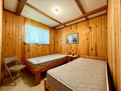 Unit 7 Moore Bay, Kenora, ON - Indoor Photo Showing Other Room