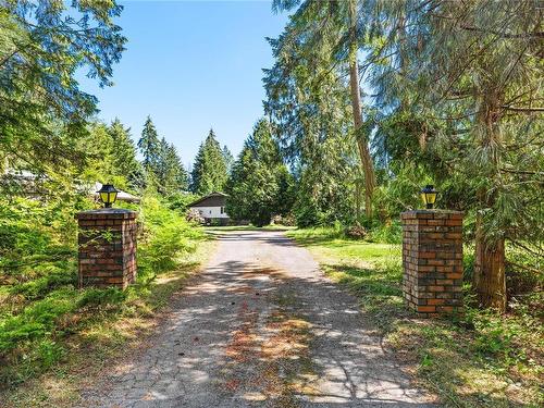 2070 Bartlett Rd, Cowichan Bay, BC 