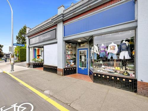 1541-1545 Fort St, Victoria, BC 