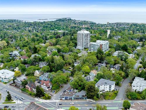 1541-1545 Fort St, Victoria, BC 