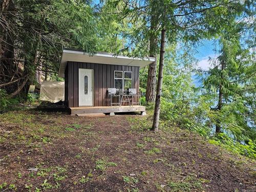 3712 Horne Lake Caves Rd, Qualicum Beach, BC 