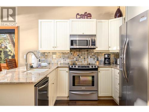 9845 Eastside Road Unit# 27, Vernon, BC - Indoor Photo Showing Kitchen With Stainless Steel Kitchen With Upgraded Kitchen