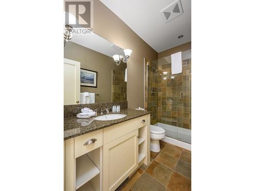 9845 Eastside Road Unit# 27, Vernon, BC - Indoor Photo Showing Bathroom