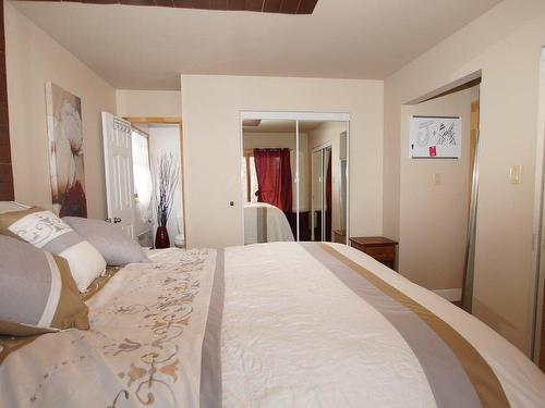 Chambre Ã  coucher principale - 110 33E Rue Du Lac-Des-Français, Sainte-Marcelline-De-Kildare, QC - Indoor Photo Showing Bedroom