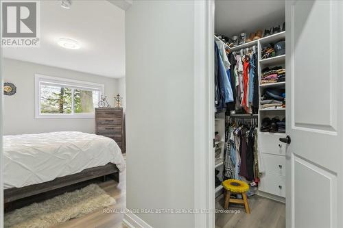 1291 Princeton Crescent, Burlington, ON - Indoor Photo Showing Bedroom