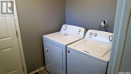 2332 Edgar Street, Regina, SK - Indoor Photo Showing Laundry Room