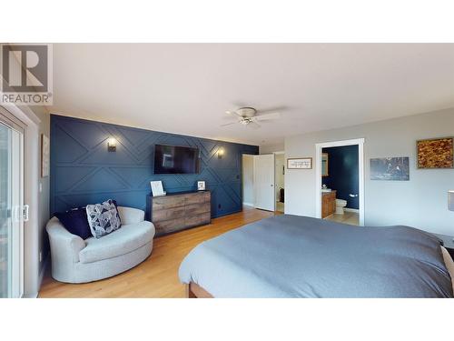 4976 Ten Mile Lake Road, Quesnel, BC - Indoor Photo Showing Bedroom