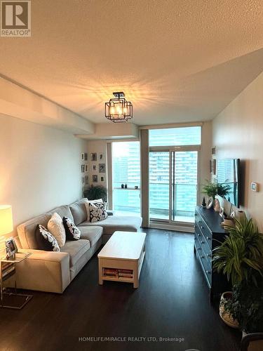 3702 - 33 Bay Street, Toronto, ON - Indoor Photo Showing Living Room