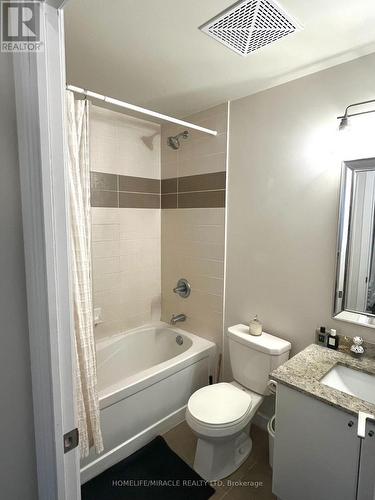 3702 - 33 Bay Street, Toronto, ON - Indoor Photo Showing Bathroom