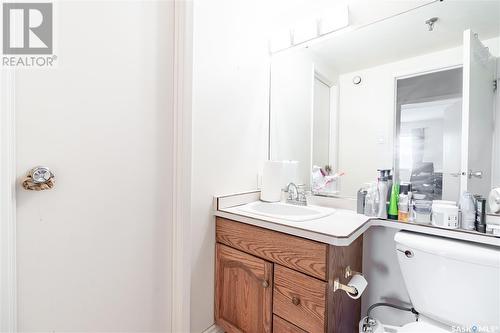 317 4045 Rae Street, Regina, SK - Indoor Photo Showing Bathroom