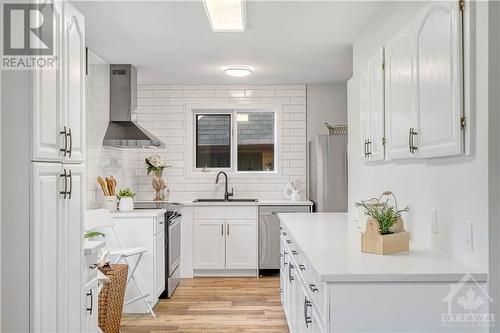 631 Ramsay Concession 8 Road, Carleton Place, ON - Indoor Photo Showing Kitchen