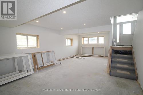 624 26Th Avenue, Hanover, ON - Indoor Photo Showing Other Room