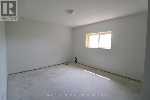 624 26Th Avenue, Hanover, ON - Indoor Photo Showing Other Room