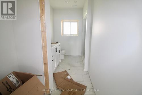 624 26Th Avenue, Hanover, ON - Indoor Photo Showing Other Room