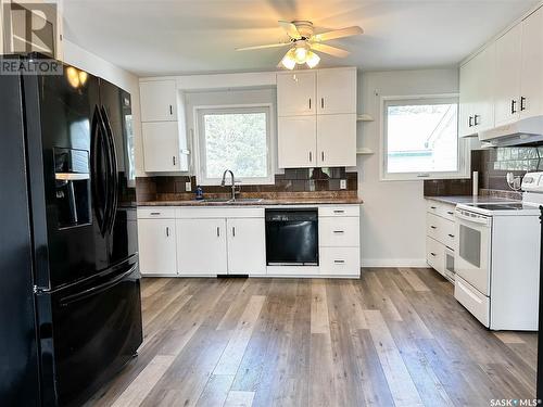 Munn Road Acreage, North Battleford Rm No. 437, SK - Indoor Photo Showing Kitchen