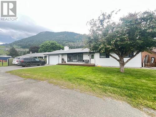 1107 Beach Place, Chase, BC - Outdoor