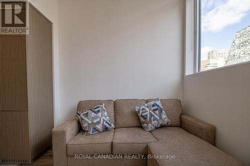 404 - 20 Edward Street, Toronto, ON - Indoor Photo Showing Other Room