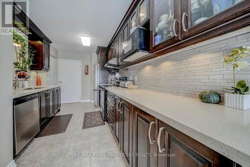 99 Mondeo Drive, Toronto, ON - Indoor Photo Showing Kitchen