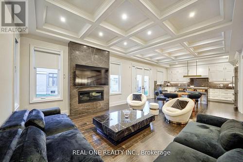 149 Milky Way Drive, Richmond Hill, ON - Indoor Photo Showing Living Room With Fireplace