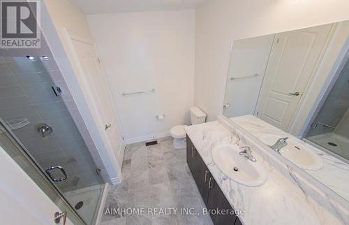 11 Kester Court, East Gwillimbury, ON - Indoor Photo Showing Bathroom