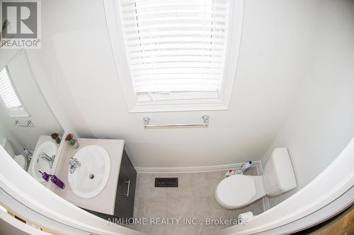 11 Kester Court, East Gwillimbury, ON - Indoor Photo Showing Bathroom