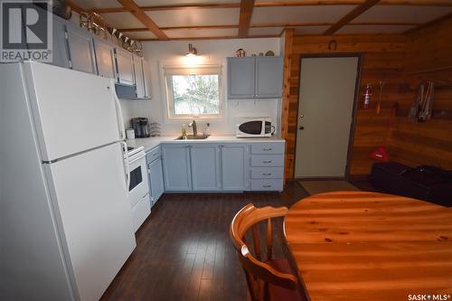 228 Sunset Place, Echo Bay, SK - Indoor Photo Showing Kitchen